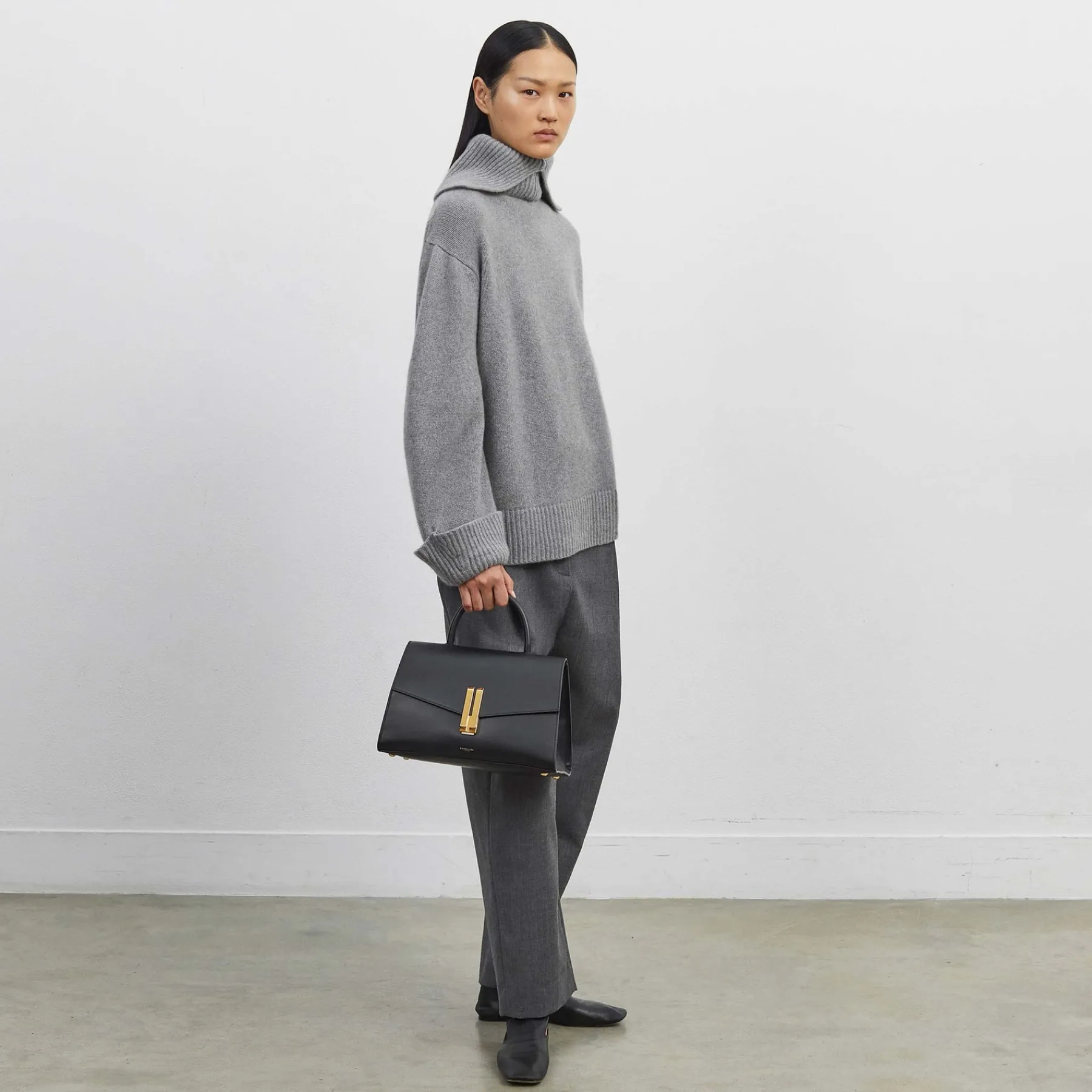 New DeMellier The Montreal Black Croc-Effect