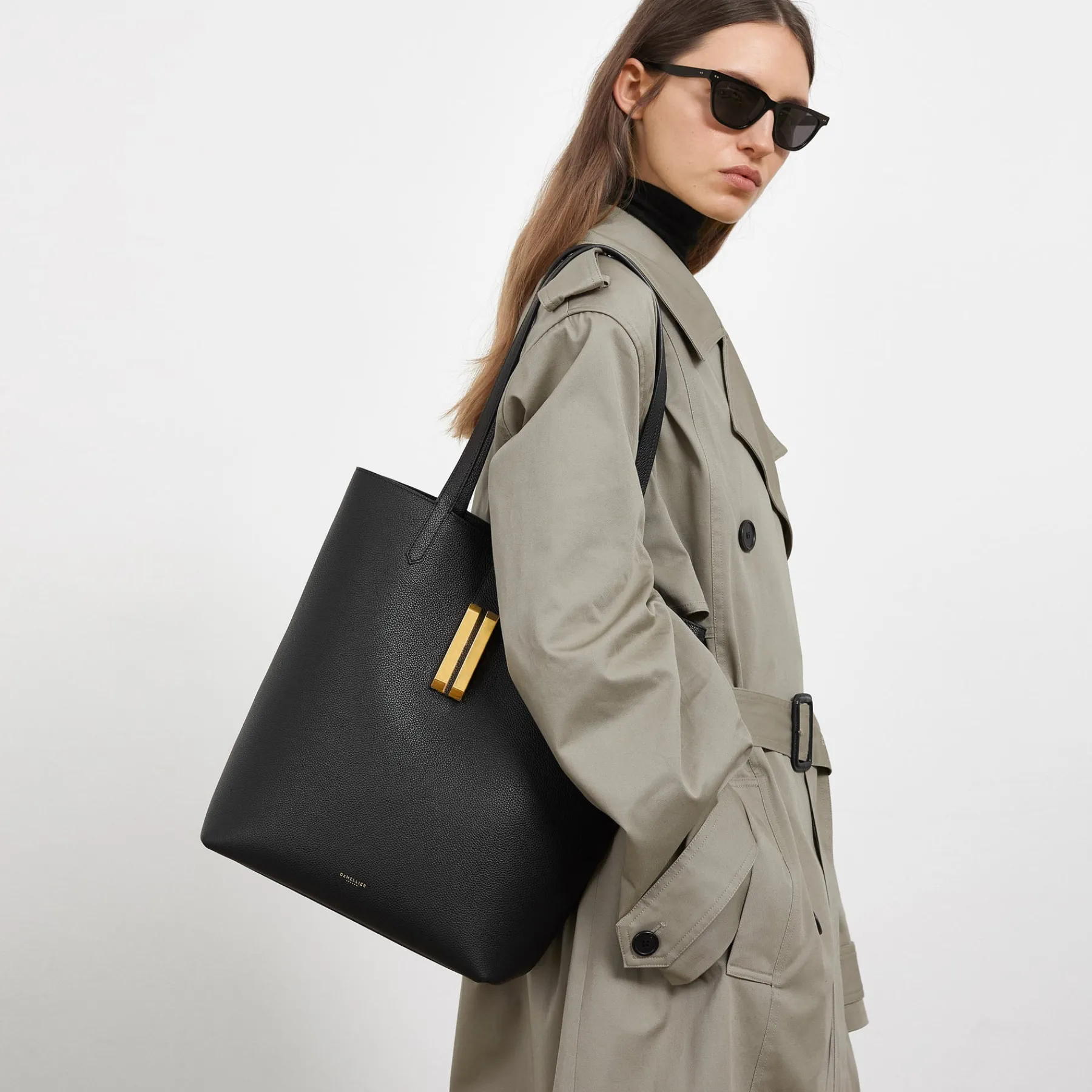 Fashion DeMellier The Vancouver Tote Navy Small Grain